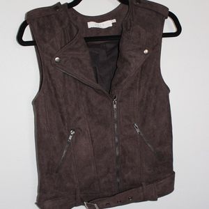 ASTR THE LABEL Suede Dark Plum Vest, size: XS